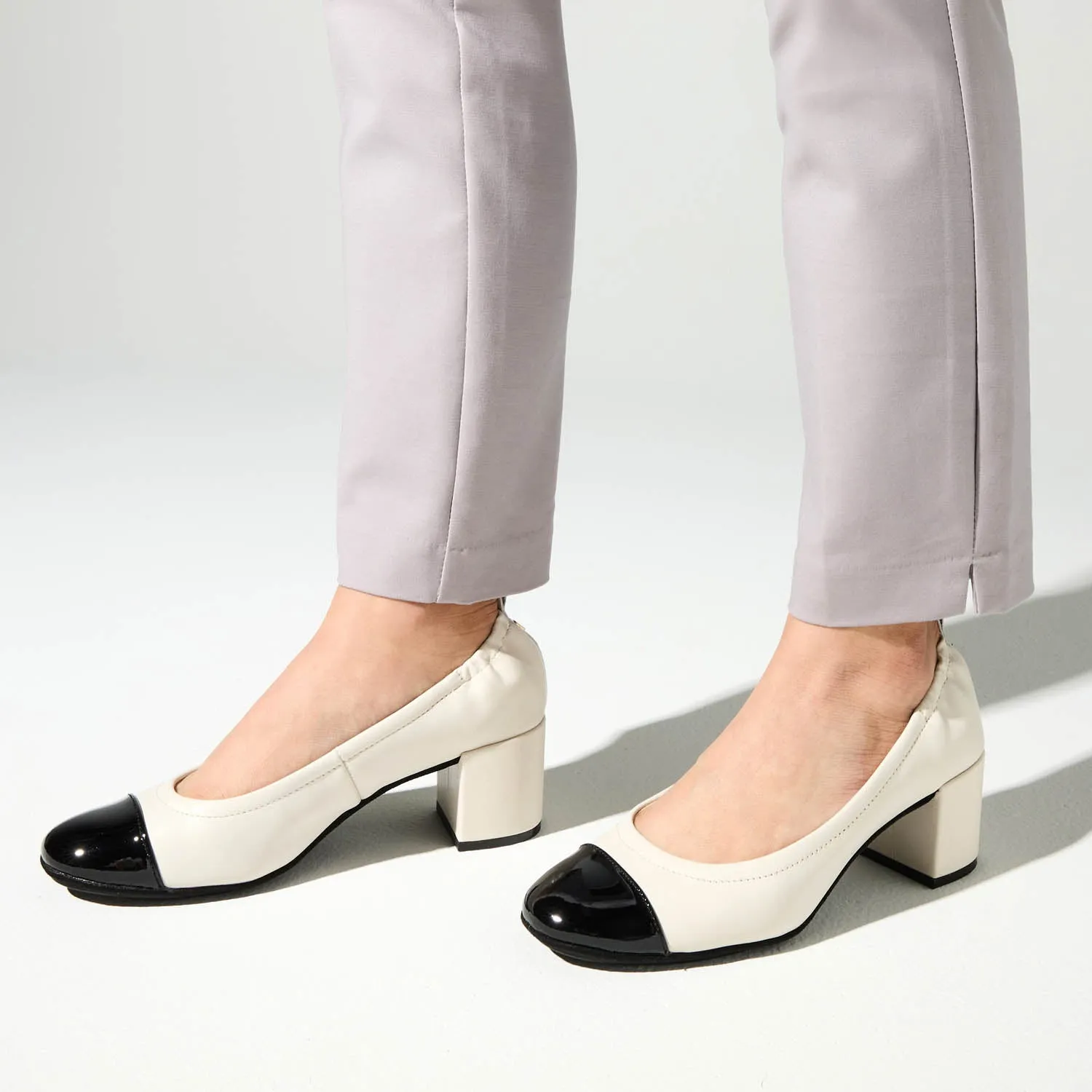 Heidi Classic Pump in Bone Leather