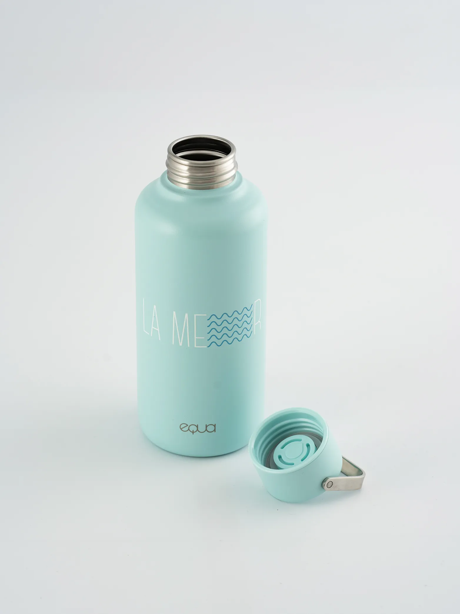 Lightweight La Mer Bottle